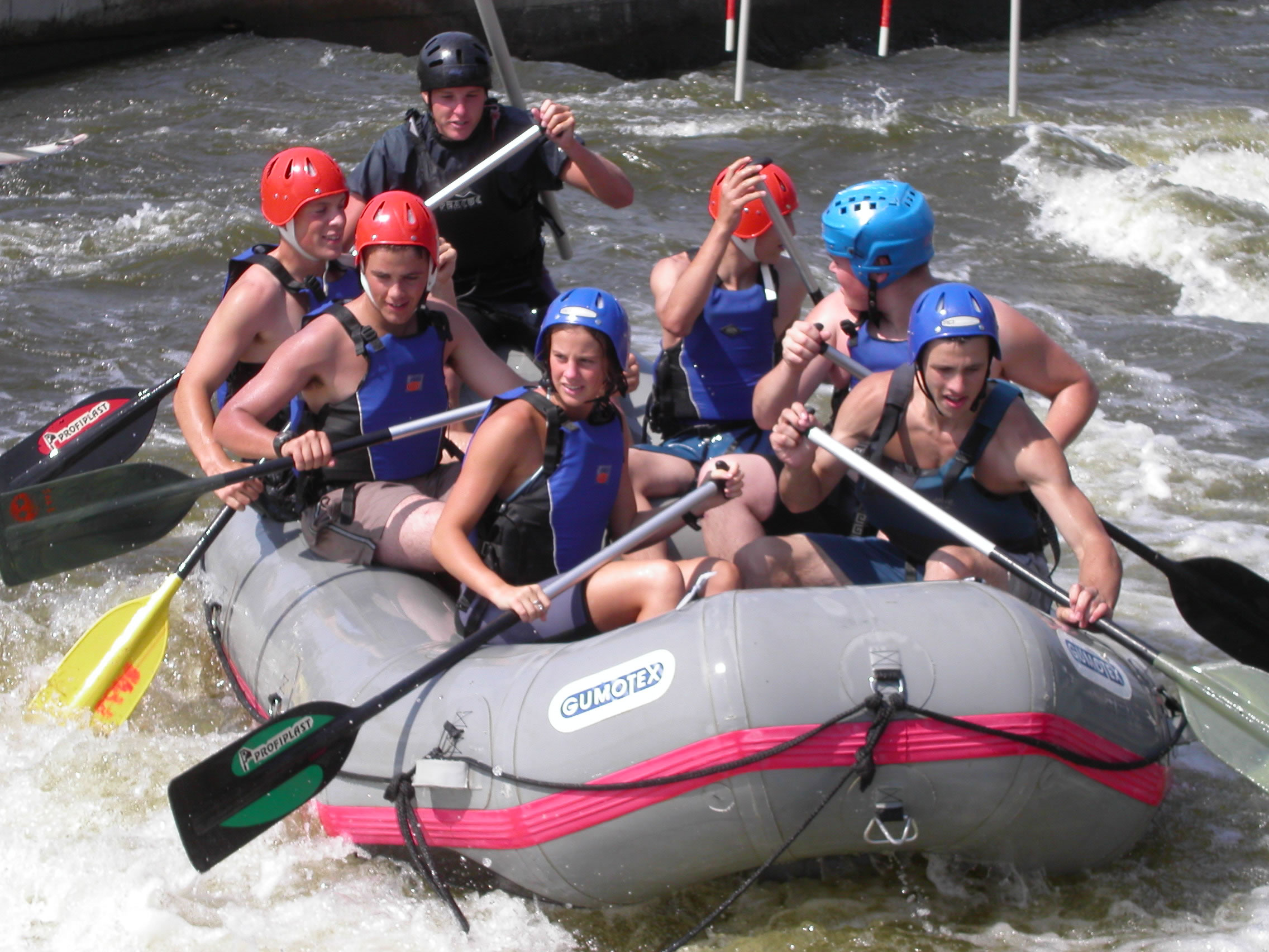 rafting141.jpg