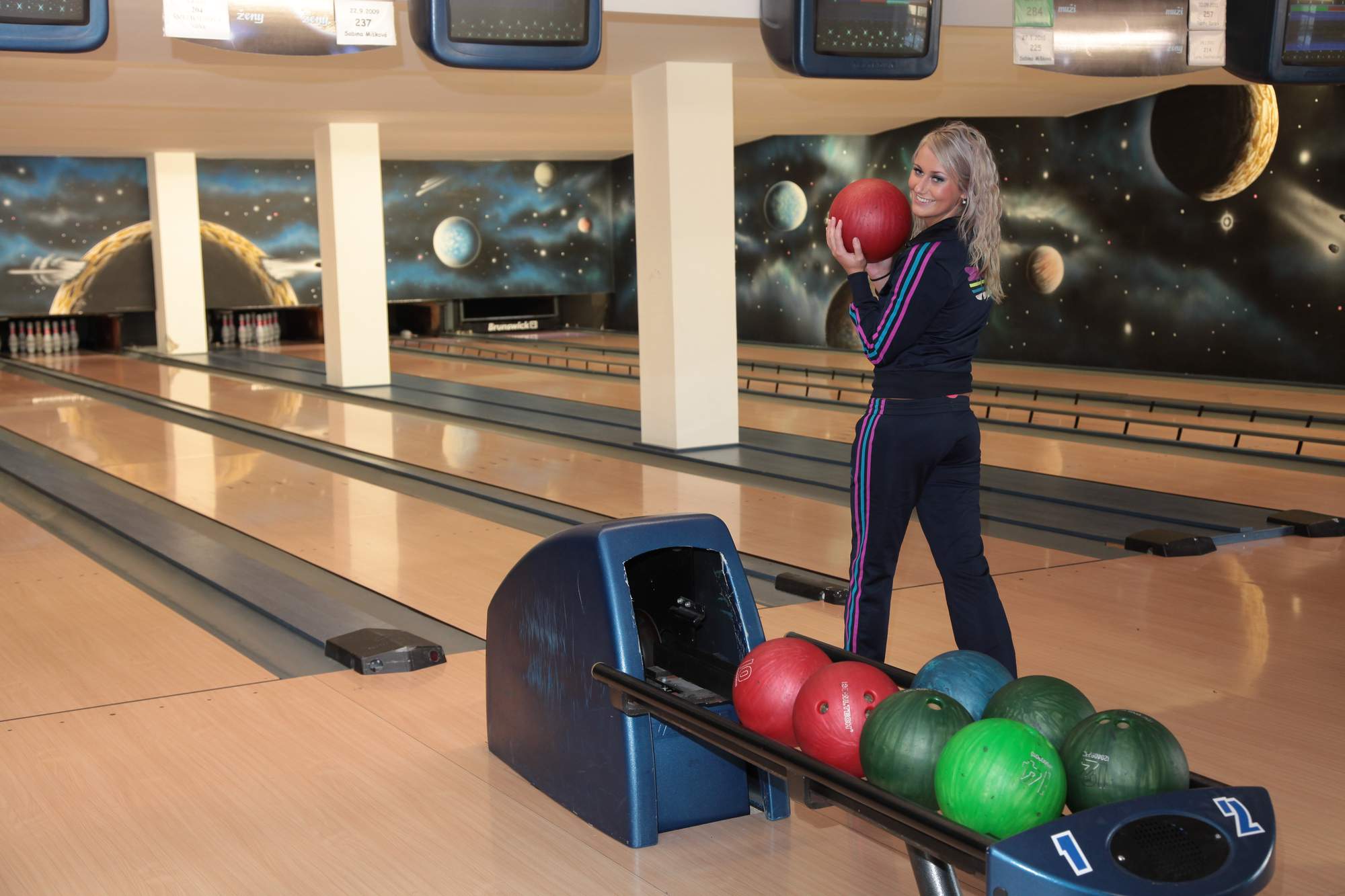 bowling.jpg