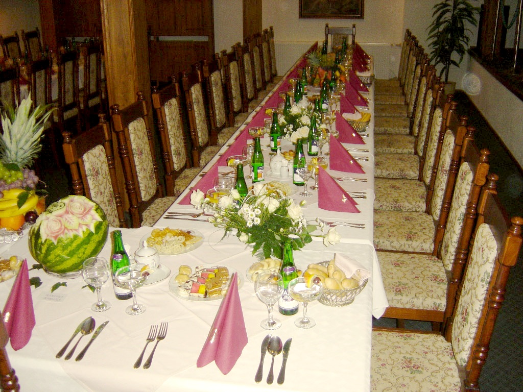 golemuv_restaurant_svatebni_tabule_2jpg.JPG