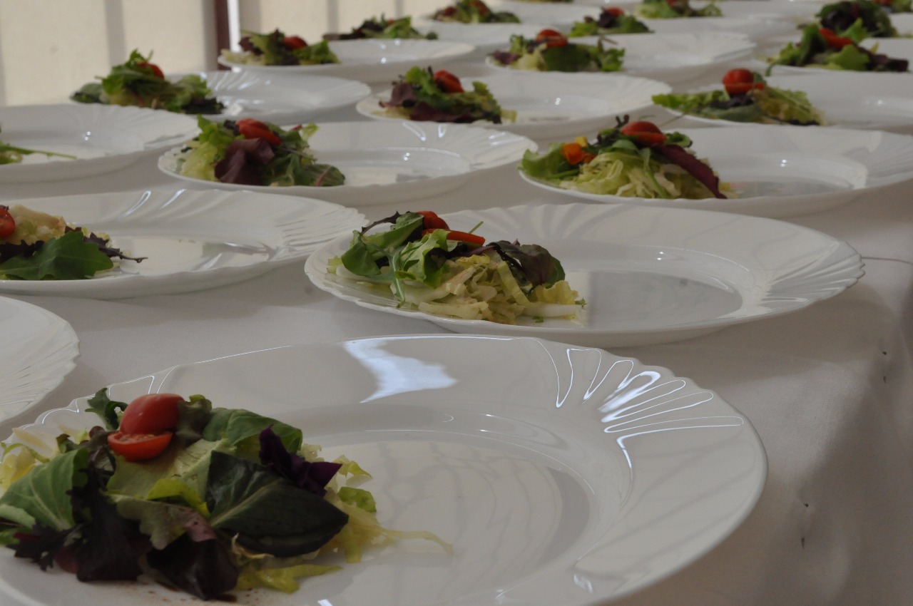 catering_na_svatbu_standa_hradecny_8jpg.jpg