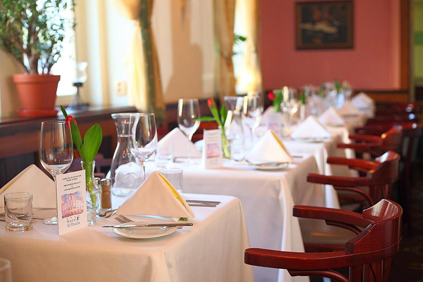 divadlo-restaurace-4jpg.jpg