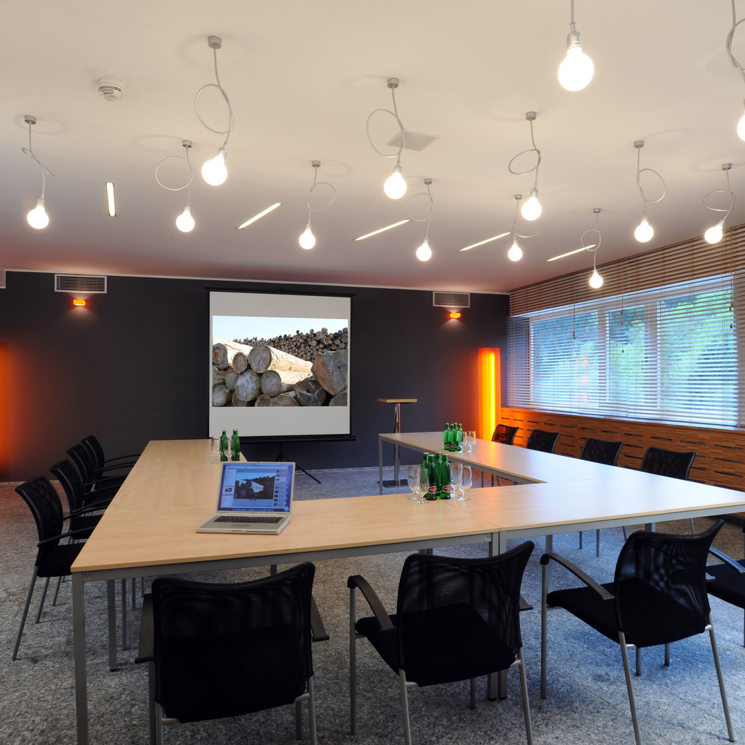 25_lobby-20o-c5-98ez_841jpg.jpg