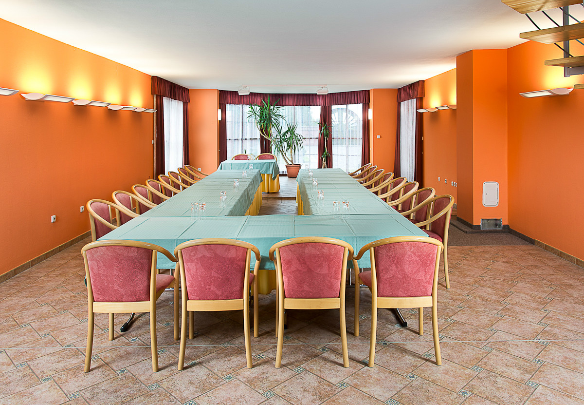 hotel-6jpg.jpg
