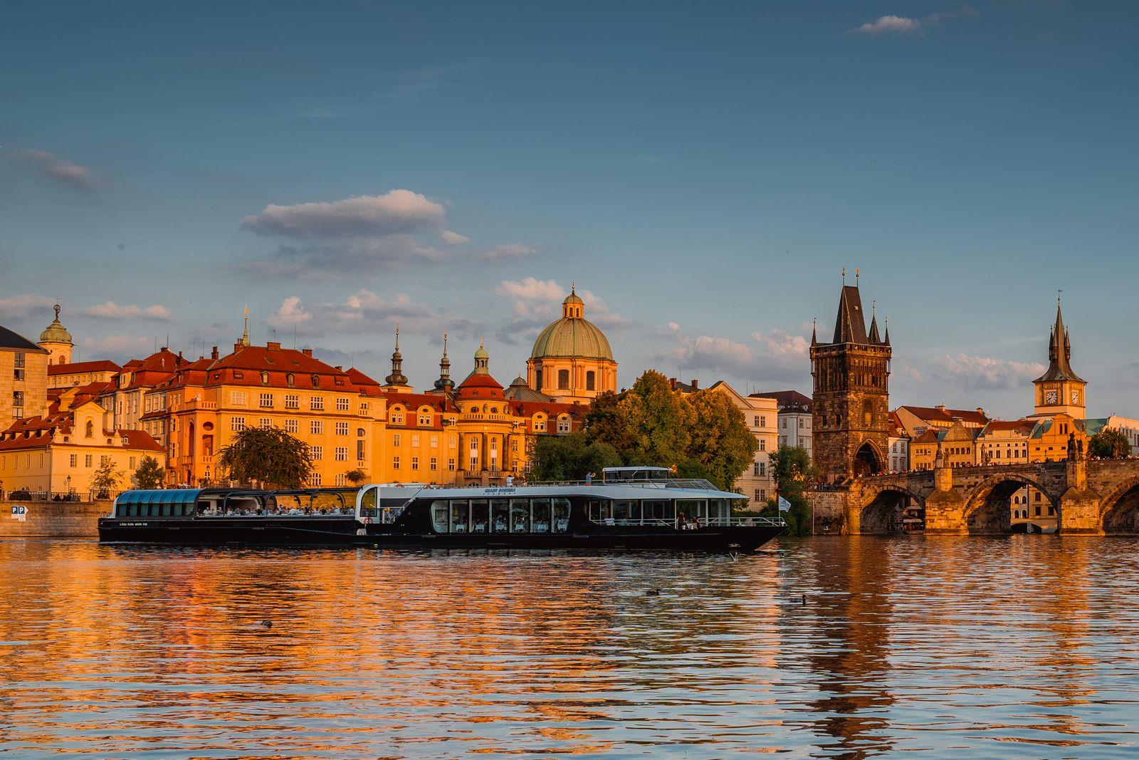 prague_boats_profil_partydo_14jpg.jpg