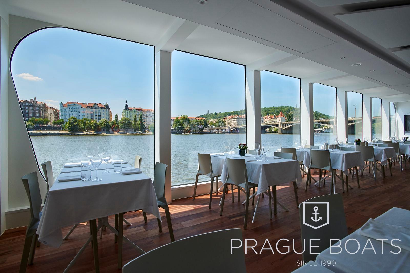 prague_boats_profil_partydo_17jpg.jpg
