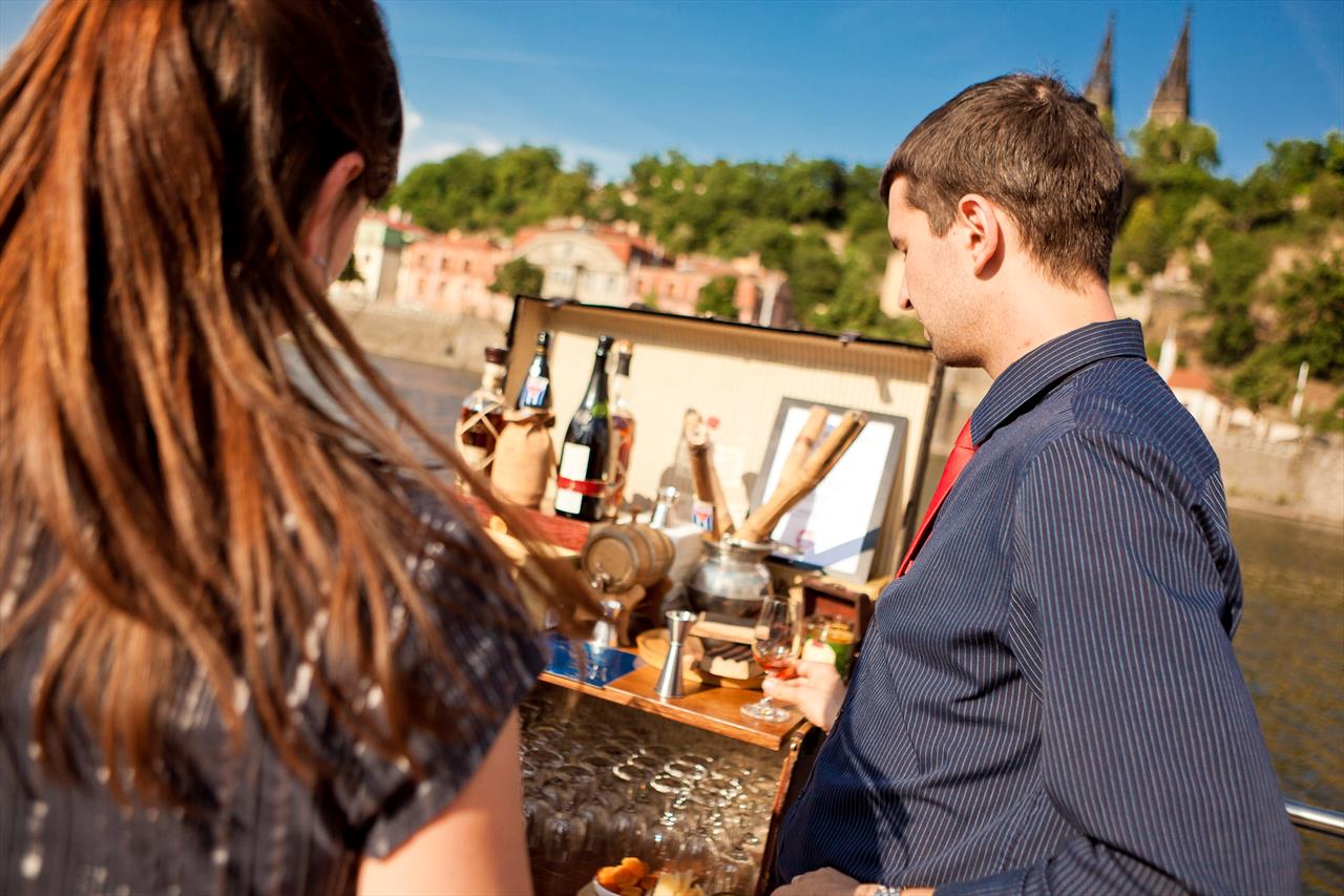 prague_boats_profil_partydo_20jpg.jpg