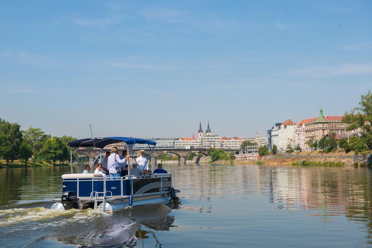 prague_boats_profil_partydo_28jpg.jpg