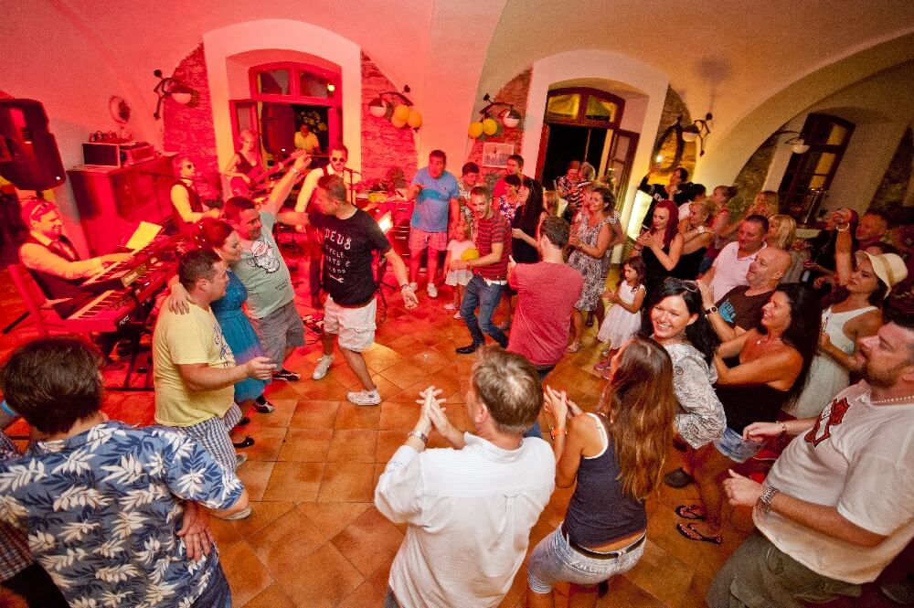 party_leaders_profil_partydo_13jpg.jpg