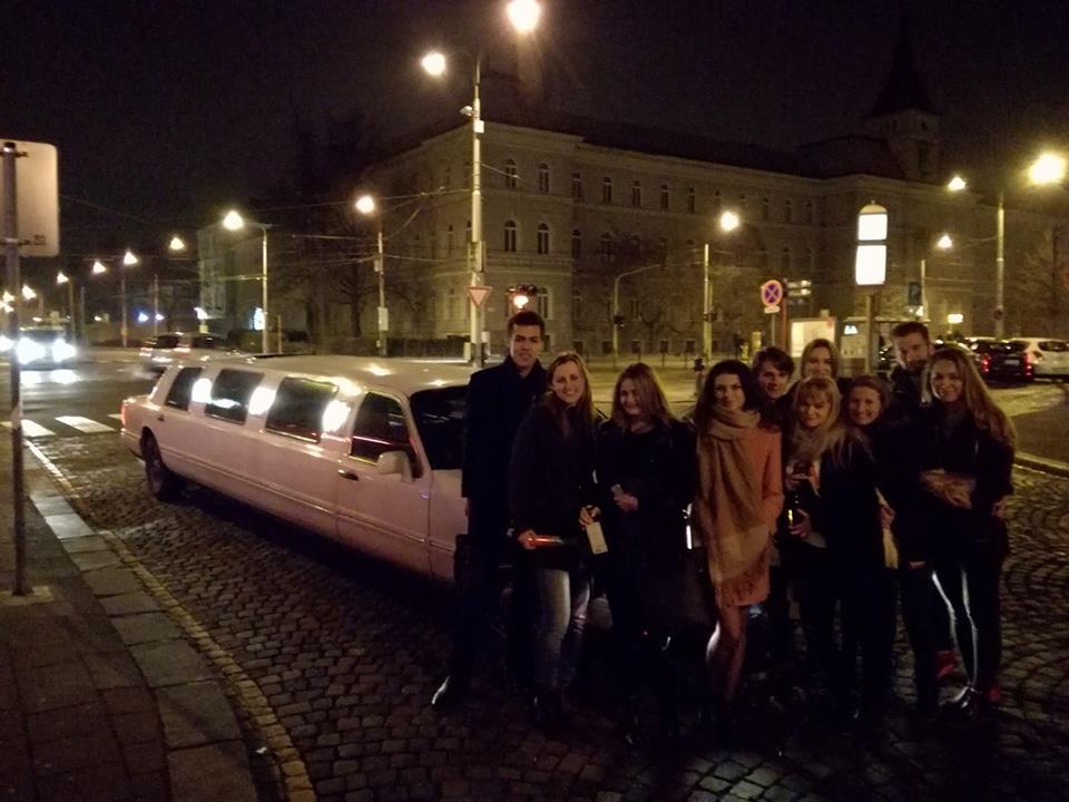 svatebni_limuzina_profil_partydo_27jpg.jpg