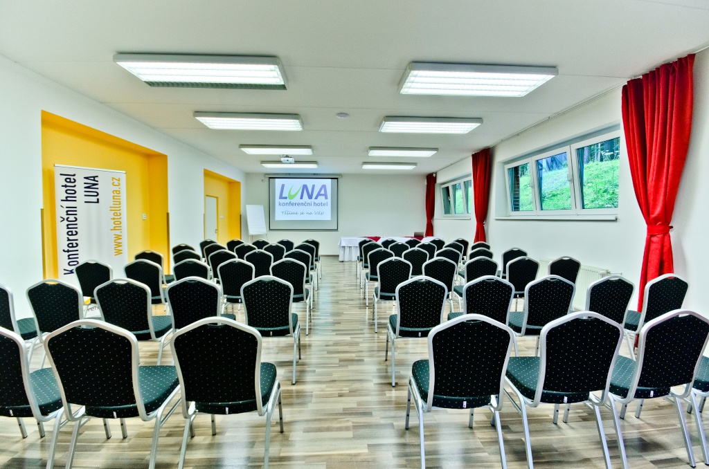 02_konferencni_hala_sazavajpg.jpg