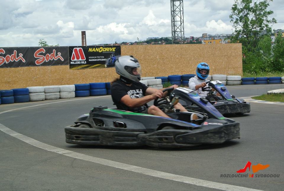 19959289_680636048793701_12075978571198978_njpg.jpg