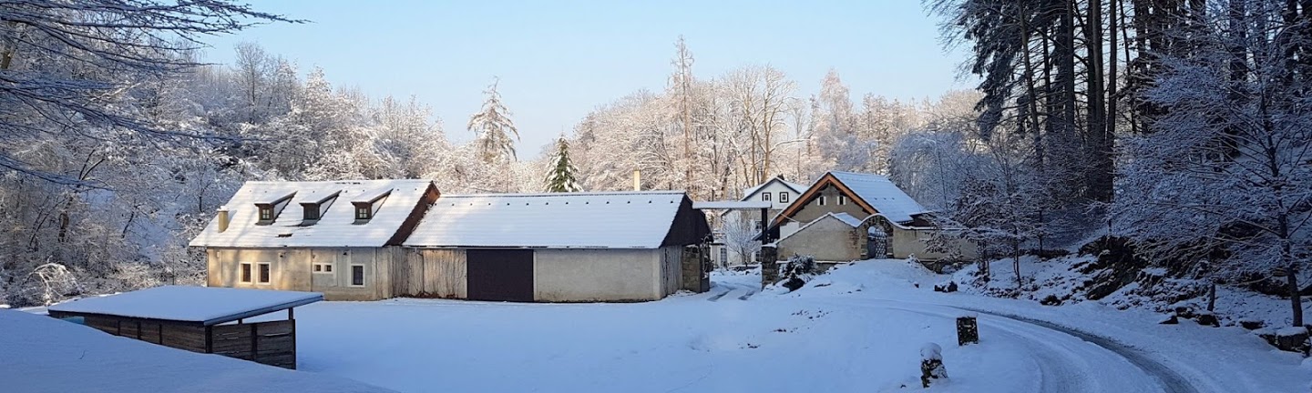 pabenicky-mlyn-zima-sliderjpg.JPG