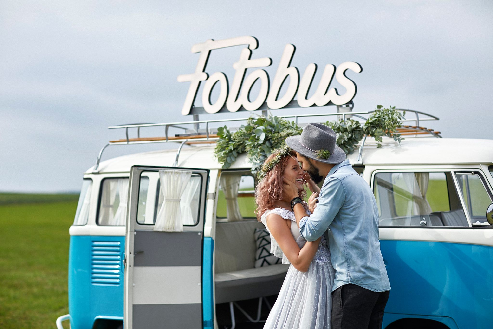 svatebni_fotobudka_fotobus_5jpg.jpg