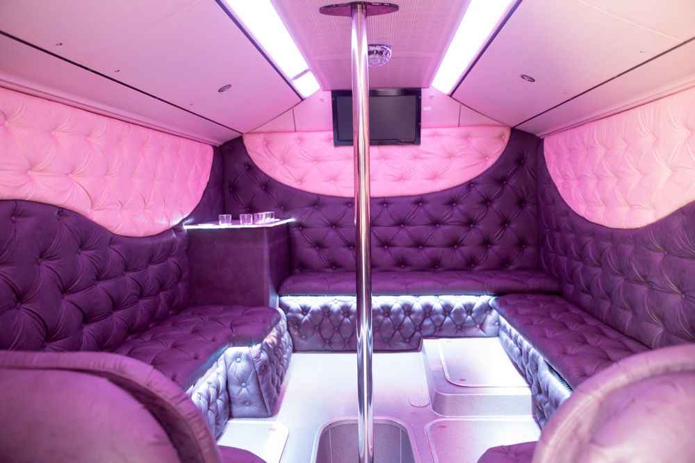 limo-party-bus-2jpg.jpg