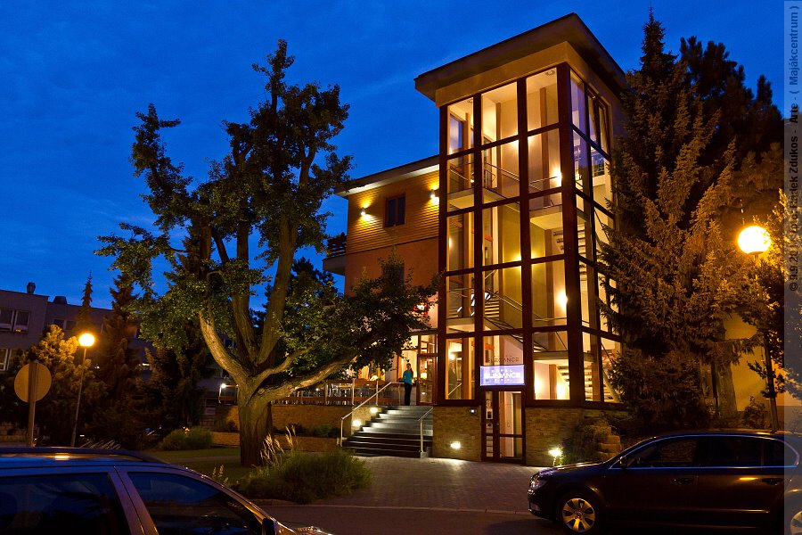 hotel-elegance-profil-partydo-01-hotel-nocjpg.jpg
