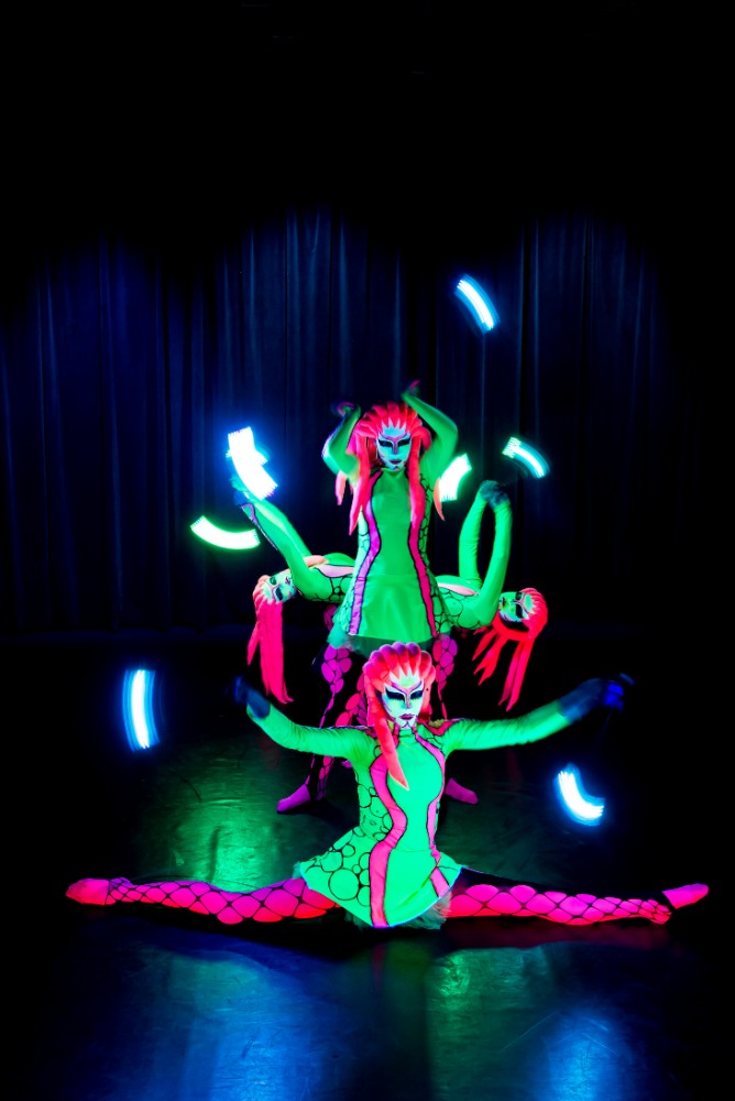 ilusias-colour-party3-1jpg.jpg